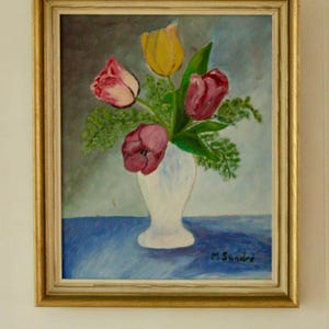 Mid-20th Century Original Still Life Oil Painting on Panel – Floral Composition – M Sundre – Vintage & Framed, 48 x 40 cm / 18.9 x 15.7 in