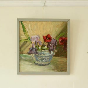 Original Swedish Floral Still Life Oil on Panel Painting – Vintage & Framed | 39 × 41 cm / 15.3 × 16.1 in