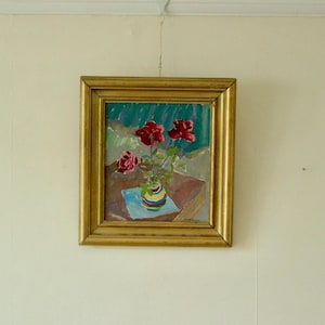 Original Mid-Century Swedish Oil on Panel – “Flowers in Vase” by Olle Wilner – Vintage & Framed, 37 × 34 cm (14.6 × 13.4 in)