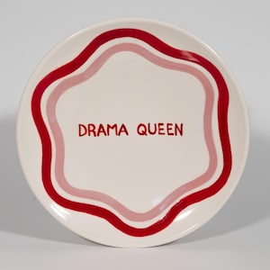 DRAMA QUEEN dinner plate | handmade hand painted ceramic plate, artisanal spanish ceramics, tableware, wall decor, unique gift
