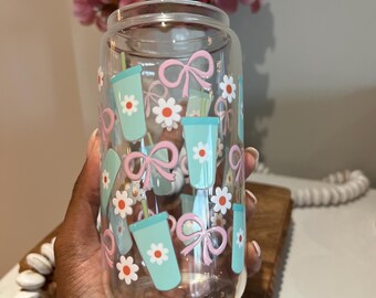 Coquette Iced Coffee Cup | Pink Bow & Daisy Glass Can Cup | Aesthetic Tumbler with Cute Cup Design | Trendy Girly Drinkware Gift
