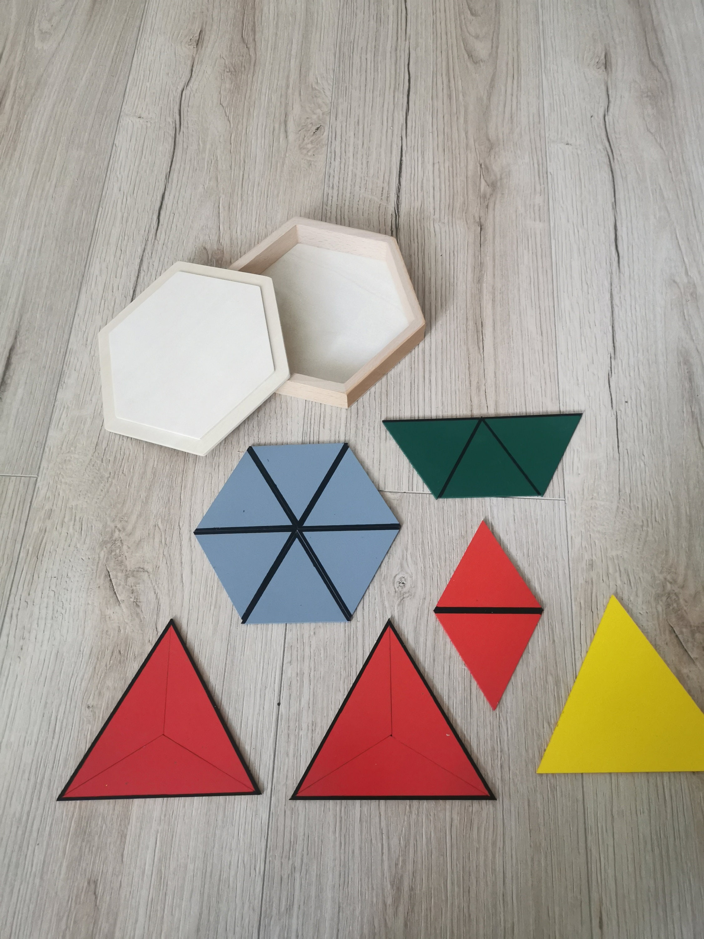 Triangles Constructeurs Montessori – 5 Boîtes En Bois, Géométrie Sensorielle, Dès 4 Ans