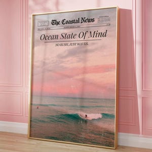 Impresión de periódico granulado, arte de pared de surf rosa, impresión de mar y puesta de sol en colores pastel, póster de estado de ánimo oceánico, decoración de dormitorio de surf vintage, descarga digital
