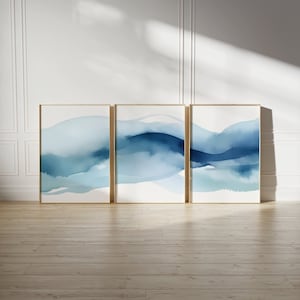 Stampa astratta delle onde dell'acquerello Set di 3 Ombre Blue Wall Art Blue Wave Set di 3 Tryptic Wall Art Morbidezza Stampa artistica Download digitale istantaneo