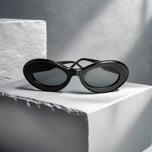 Honey  Sunglasses | Oval and stylish Eyewear | Fashionable shades | UV Resistant