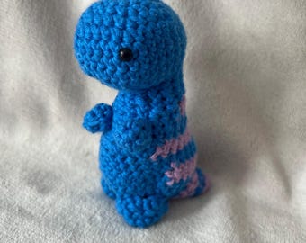 Mini T-Rex all'uncinetto