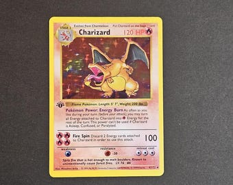 1.ª tarjeta Charizard personalizada hecha a mano, holográfica, Pokémon, con estuche rígido y envío rápido.