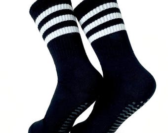 Calcetines de yoga negros de triple línea: antideslizantes para pilates