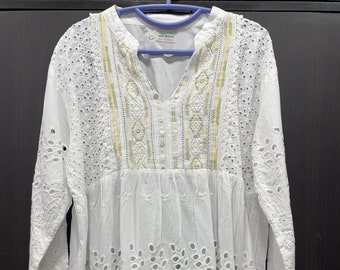 Chikankari Lucknow Pure cotton white emboidered laced tunic top size 48”/length 32”/I