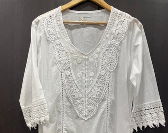 Chikankari Lucknow Pure cotton white laced and embroidered White Tunic Top /E/size 44”/length 32”