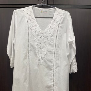 Túnica blanca bordada con encaje de algodón puro Chikankari Lucknow/A/talla 42”/largo 30”