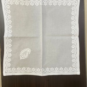 Chikankari Lucknow Pure cotton hand embroidered  white Table napkin set /T/16X16 set of 6 napkins