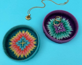 DIGITALES MUSTER: "Starburst" Bargello Schmucktablett - Bargello Plastic Canvas Nadelspitzen Handwerksmuster