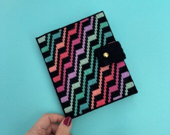 DIGITAL PATTERN: "Manic Monday" Bargello Notepad Portfolio - Bargello Plastic Canvas Needlepoint Craft Pattern