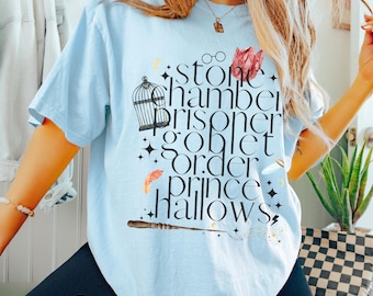 Camiseta con títulos de libros de Harry Potter en colores que brindan comodidad, camiseta para fans de los libros, camiseta mágica para fans de magos, regalo para lectores de los libros de HP