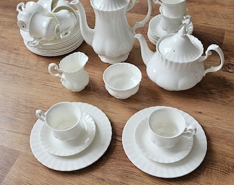 Kaffee- und Teeservice für 9 Personen, Royal Albert Reverie, weißes Bone China-Porzellan