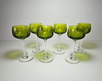 6 groene kristallen wijnglazen Val Saint Lambert