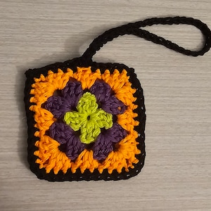 CROCHET PATTERN - Granny Square Earbud Pouch