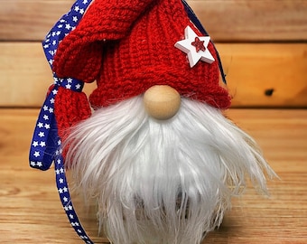 4th of July gnome, red white blue gnome, patriotic gnome, celebration gnome, farmhouse decor gnome, Star gnome, knitted gnome