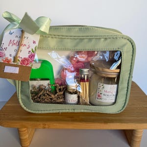 Zestaw prezentowy do pielęgnacji dla niej, ręcznie robiona świeca, odświeżacz do rąk, ograniczona dostępność.