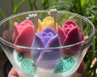 Floral Candle - Tulip Candle- Coconut and soy wax - Spring candle