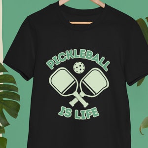 Pickleball is Life Shirt - Geschenk für Pickleball Spieler oder Fans, lustiges Pickleball Shirt, lässiges Sport Tee