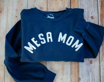 Moeder Sweatshirt aangepast cadeau voor Mama Sweatshirt gepersonaliseerde Moederdag cadeau Vintage stijl Sweatshirt cadeau voor moeder Sweatshirt geborduurd