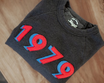 Custom Year Sweatshirt, Personalized Milestone Birthday Gift, Wool Felt Number Crewneck, Graduation Year Sweatshirt, Est Year Sweatshirt