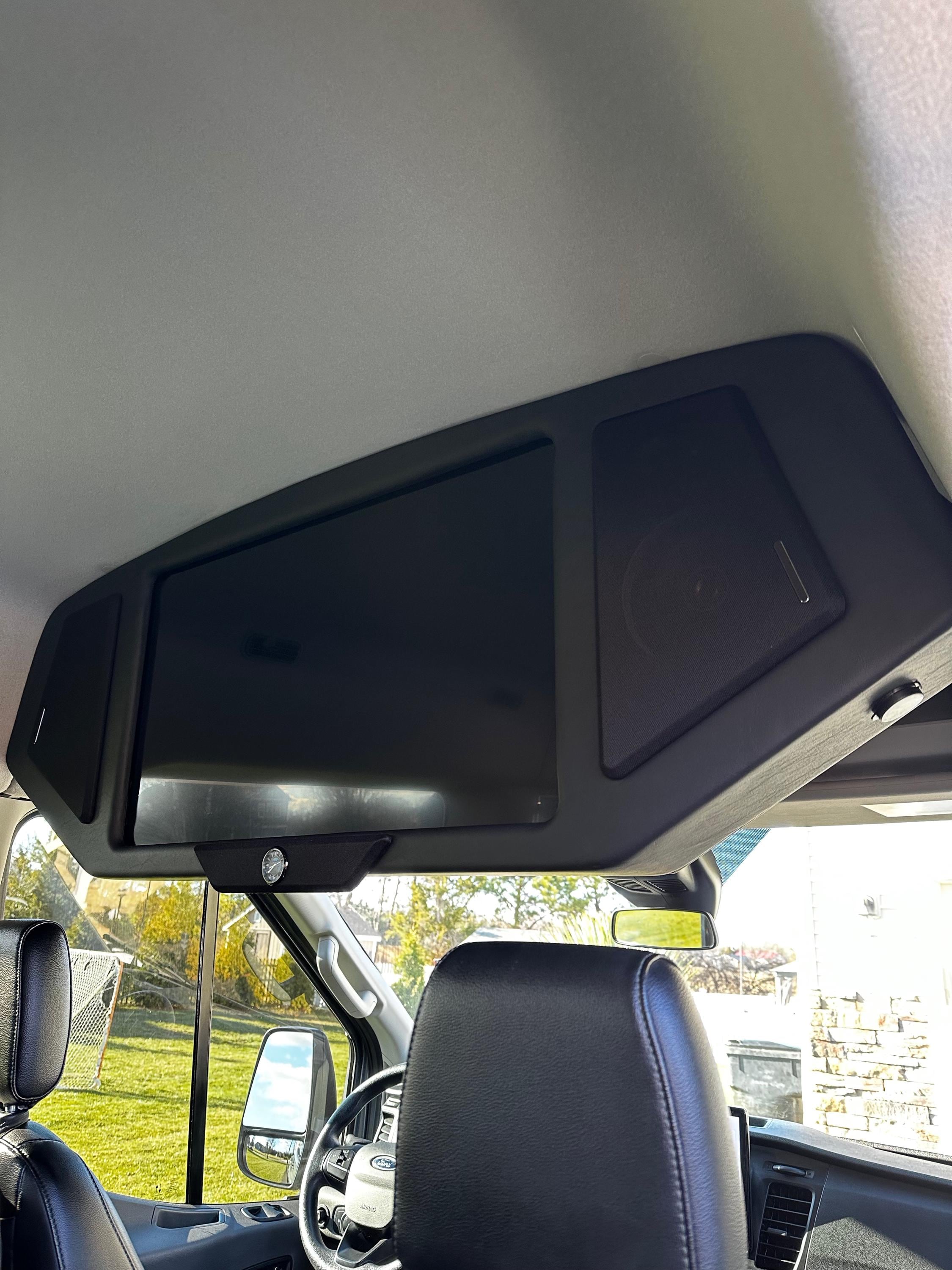 Photos | 2017 Ford Transit Camper Van Rental In Reston, VA - Foto 8