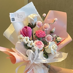 Personalisierte häkeln Rose gemischten Strauß, gestrickte Blume Strauß, Geschenk der Mutter, Blumenverzierung, Geschenk für sie / ihn, Graduierung Strauß Geschenk