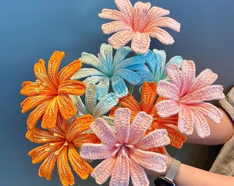1 Stück häkeln Lobelia gemischt niedliche Blumen Wohnkultur, handgemachtes Blumengeschenk für Ihn / Sie, Mutter / Zimmerpflanzenliebhaber Geschenke Geburtstagsgeschenk.