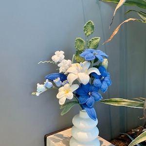 Personalisierte häkeln gemischte Bouquet, handgefertigte gestrickte Blumenstrauß, Geschenk der Mutter, Blumenverzierung, Geschenk für sie / ihn, Abschlussstraußgeschenk
