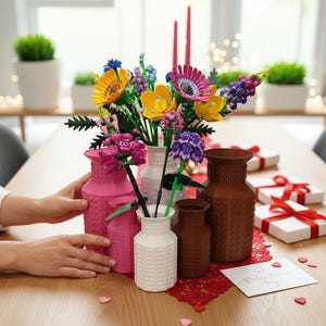 Blooming Bricks: 3D Printed Vase for LEGO® Flowers