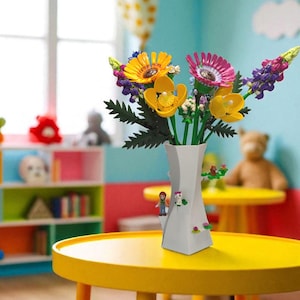 Customizable LEGO - Compatible Vase - Build Blooming Art Your Way!