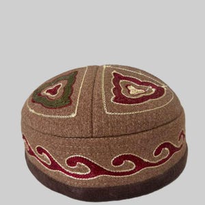 Cappello storico dell'Orda d'oro Impero mongolo kazako kirghiso Tatar Kipchak turco Doppa Skullcap