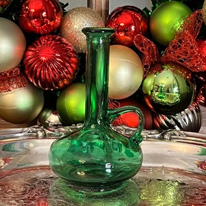 Vintage emerald green glass bud vase, chamber bud vase, green blown glass