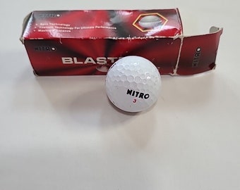 Lot de 3 balles de golf Nitro Blaster avec manchon