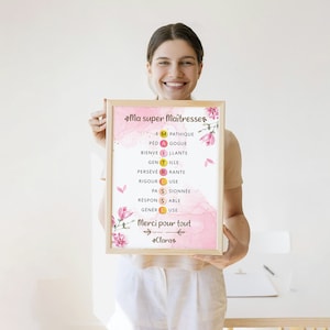 Op de afbeelding: Een roze en witte printbare poster met de woorden "Ma super Ma&icirc;tresses" en een lijst met positieve adjectieven die een leraar beschrijven. De poster is versierd met roze magnolia bloemen.