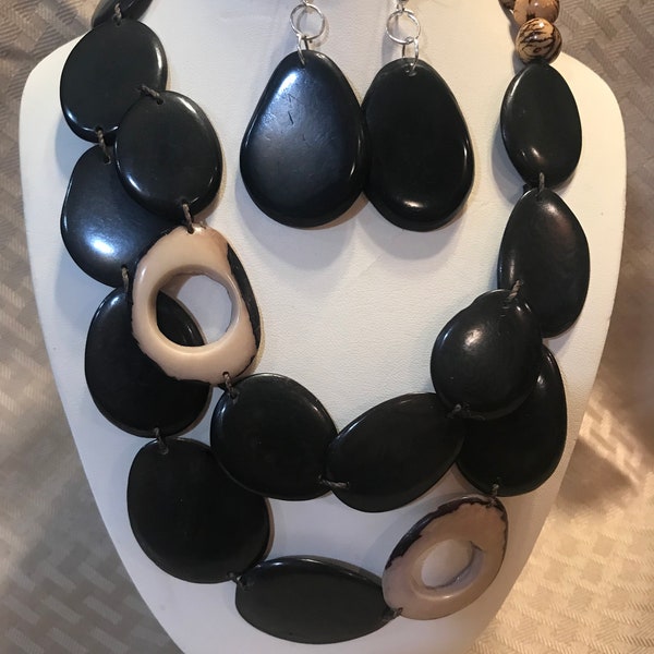 Tagua Slices Necklace & Earrings