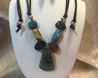 Tagua Pointed Necklace & Earrings (119)