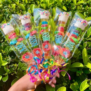 Oltre 10 spiedini di caramelle personalizzati, bomboniere per feste di compleanno, spiedini di caramelle