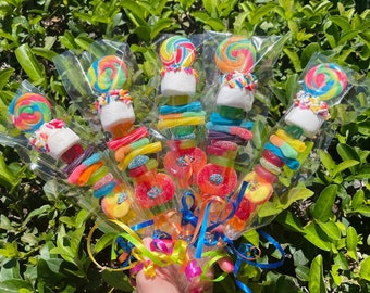 Oltre 10 spiedini di caramelle personalizzati! Bomboniere per feste di compleanno, dolcetti per feste, dolcetti di compleanno, bomboniere per feste di compleanno per bambini, spiedini di caramelle, caramelle, caramelle di compleanno per bambini