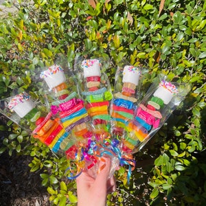¡Más de 10 brochetas de caramelo con ENVÍO GRATIS! Favores de fiesta de cumpleaños, decoración de fiesta, regalo de cumpleaños, Favor de fiesta de cumpleaños de niños, pincho de caramelo, caramelo, caramelo de niños