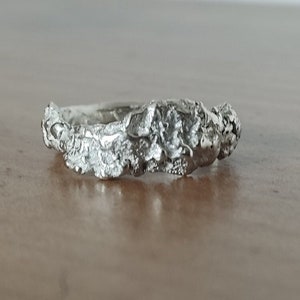 Molten sterling silver band textured patterned Size R