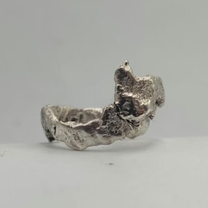 Molten free form band liquid melted