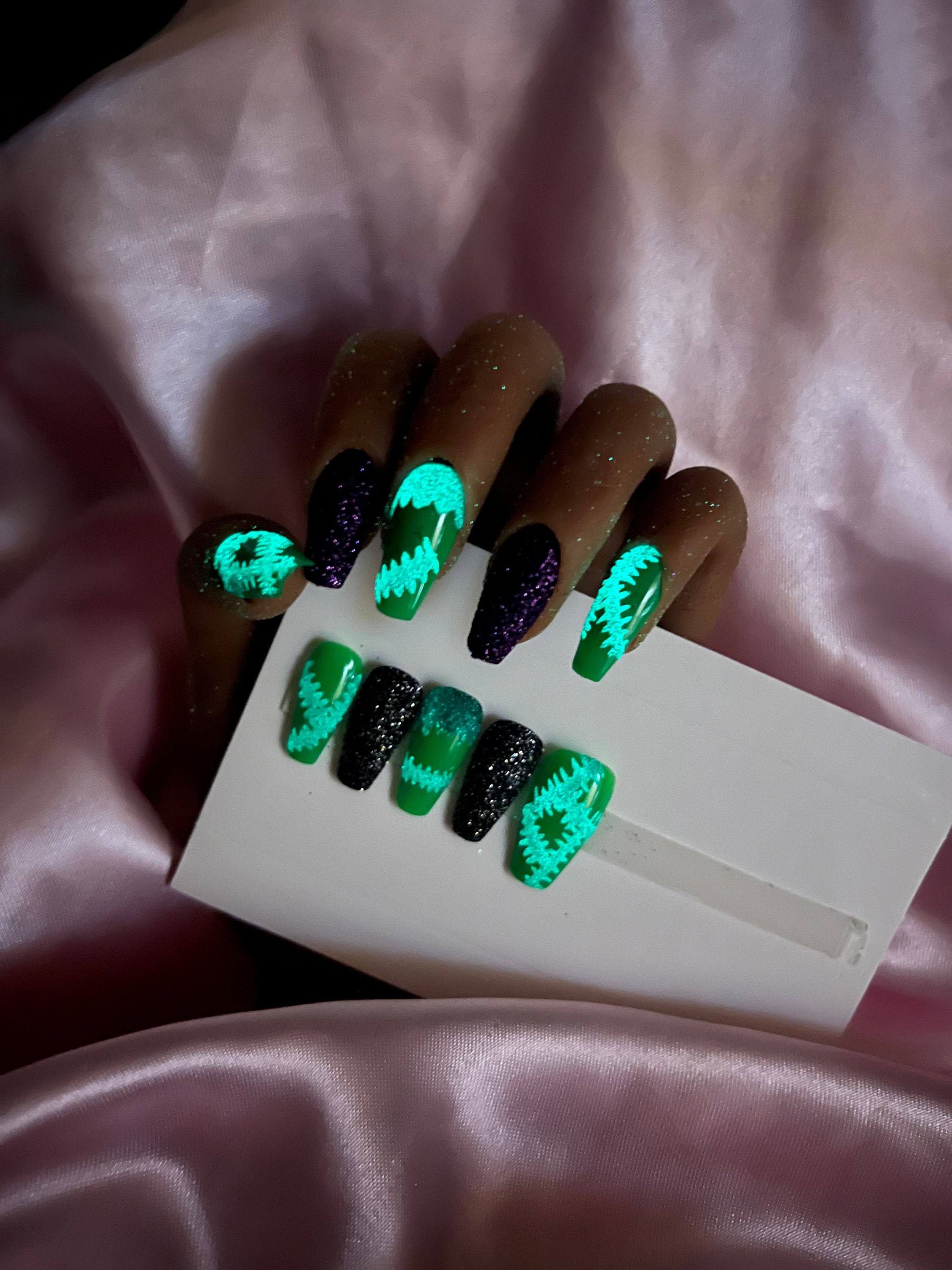 Halloween Press-on Nägel Coffin Form – 24 Stück, Schwarz-grün Mit Blumen, Glänzend, Für Frauen & Mädchen