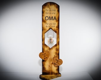 Holzaufsteller personalisierbar - Stele für den Eingangsbereich - Holzschild OMA