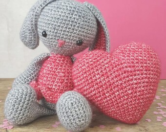 Pippa Bunny Diy Crochet Kit