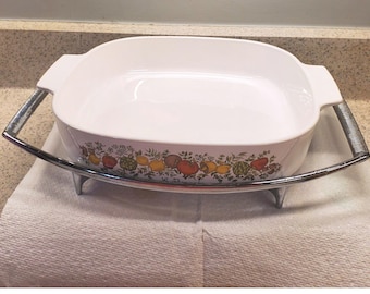 Corning Ware Casserole Dish Spice of Life A-10-B White Excellent Chrome Cradle