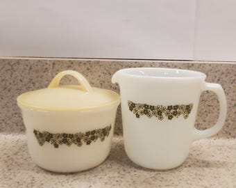 VTG Corelle Spring Blossom Green Crazy Daisy Covered Sugar and Cream Pitcher Set